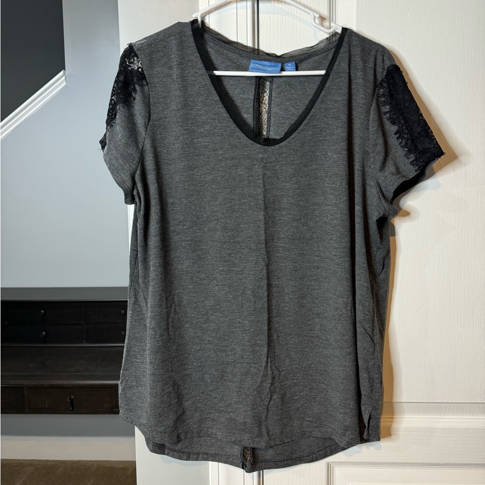 Simply Vera shirt, grey w/ black lace, size xl